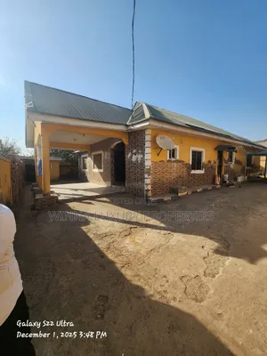 3bdrm Bungalow in Fha Lugbe. for sale