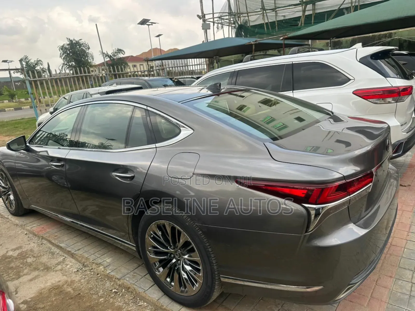 Lexus LS 2019