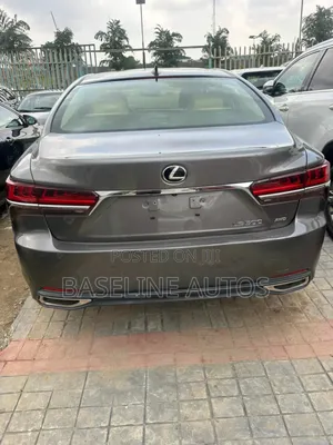 Lexus LS 2019