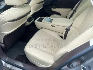 Lexus LS 2019