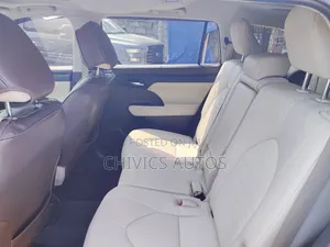 Toyota Highlander 2022 White