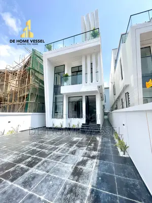 5bdrm Duplex in Lekki for sale