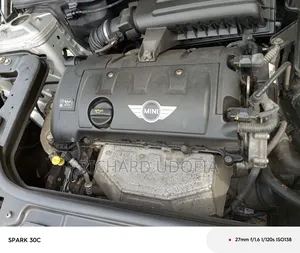 Mini Cooper 2016 Silver