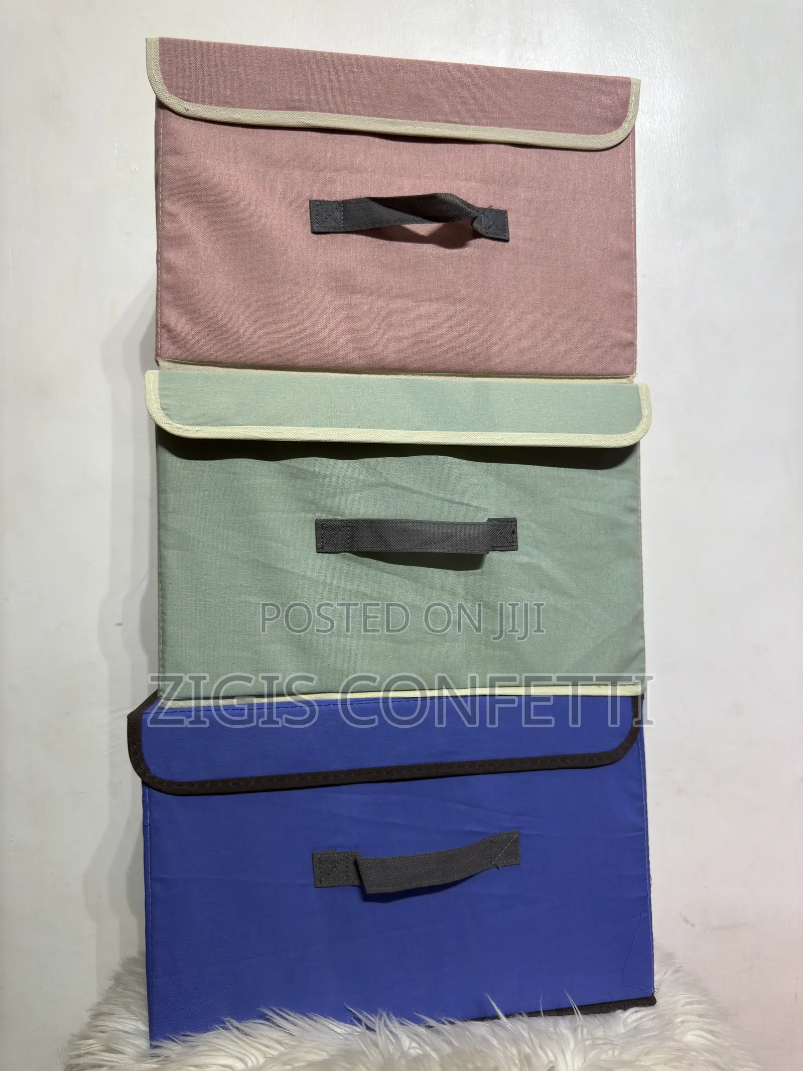 Collapsible Storage Box With Lid