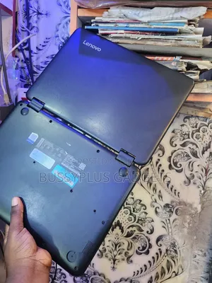 Laptop Lenovo 300e 4GB Intel Pentium SSD 128GB