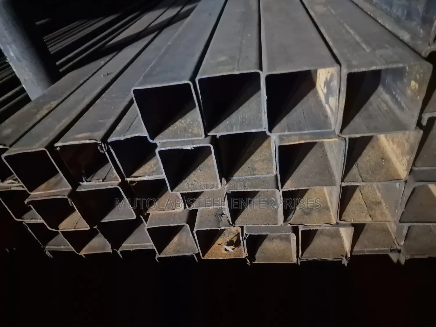 Round Pipe And Square Pipe