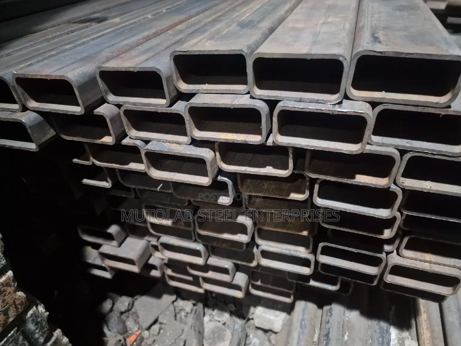 Round Pipe And Square Pipe