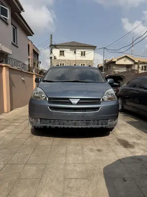 Toyota Sienna XLE Limited AWD 2006 Gray