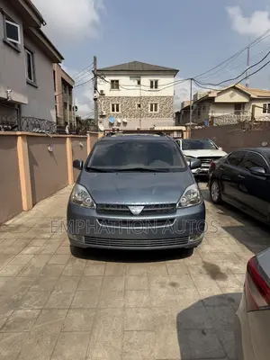 Toyota Sienna XLE Limited AWD 2006 Gray