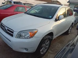 Toyota RAV4 Limited 2007 White
