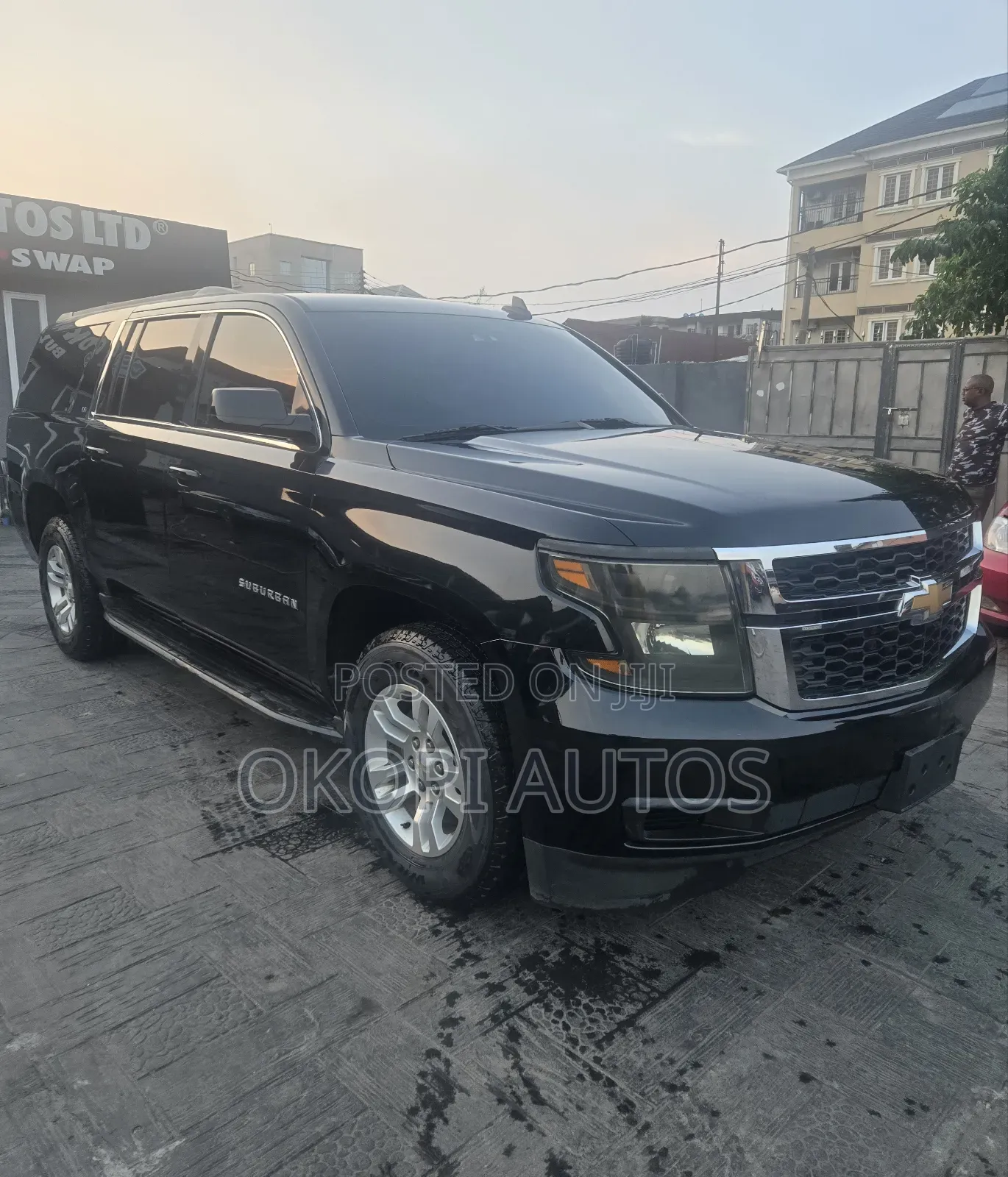 Chevrolet Suburban 2018 Black