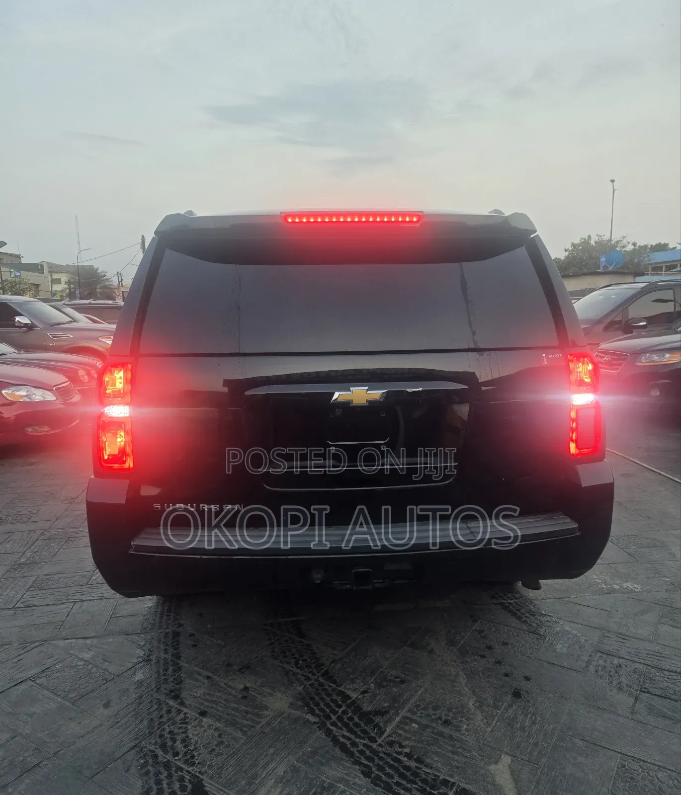 Chevrolet Suburban 2018 Black