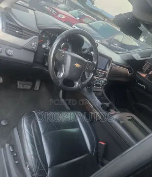 Chevrolet Suburban 2018 Black