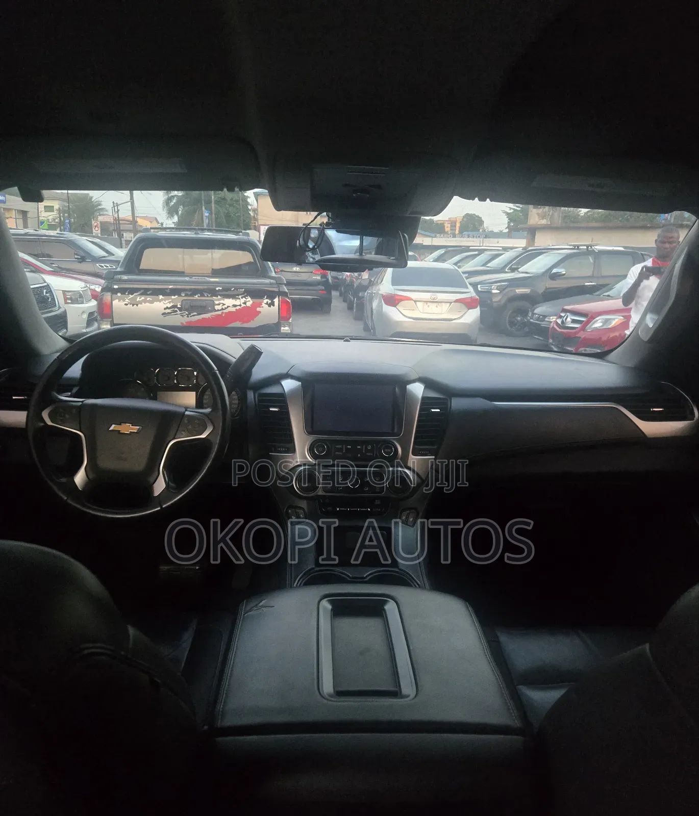 Chevrolet Suburban 2018 Black