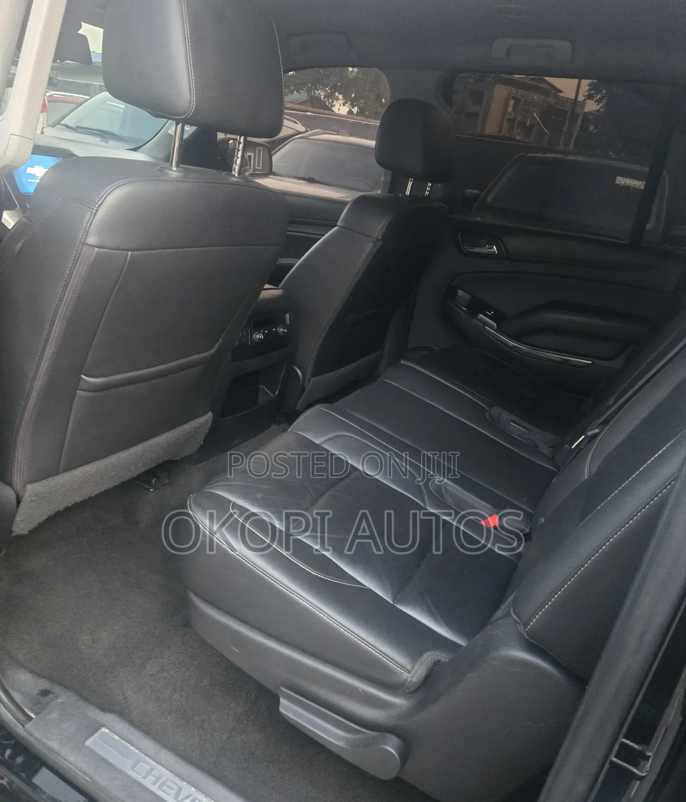 Chevrolet Suburban 2018 Black