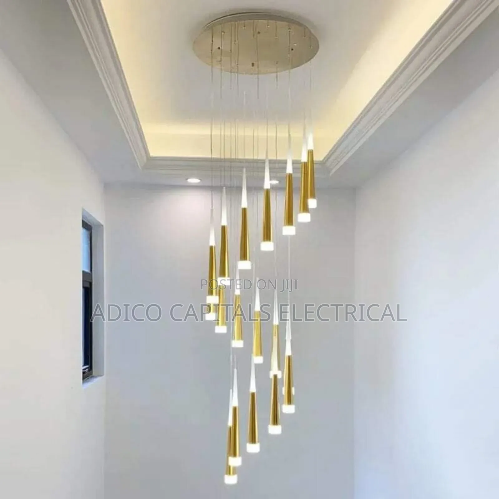 Staircase /Open Sitting Room Chandalier