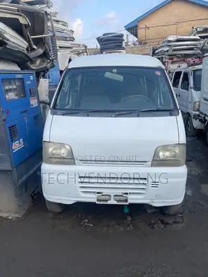Suzuki Every 2010 White