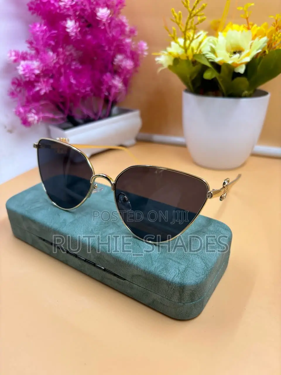 Eyeglasses