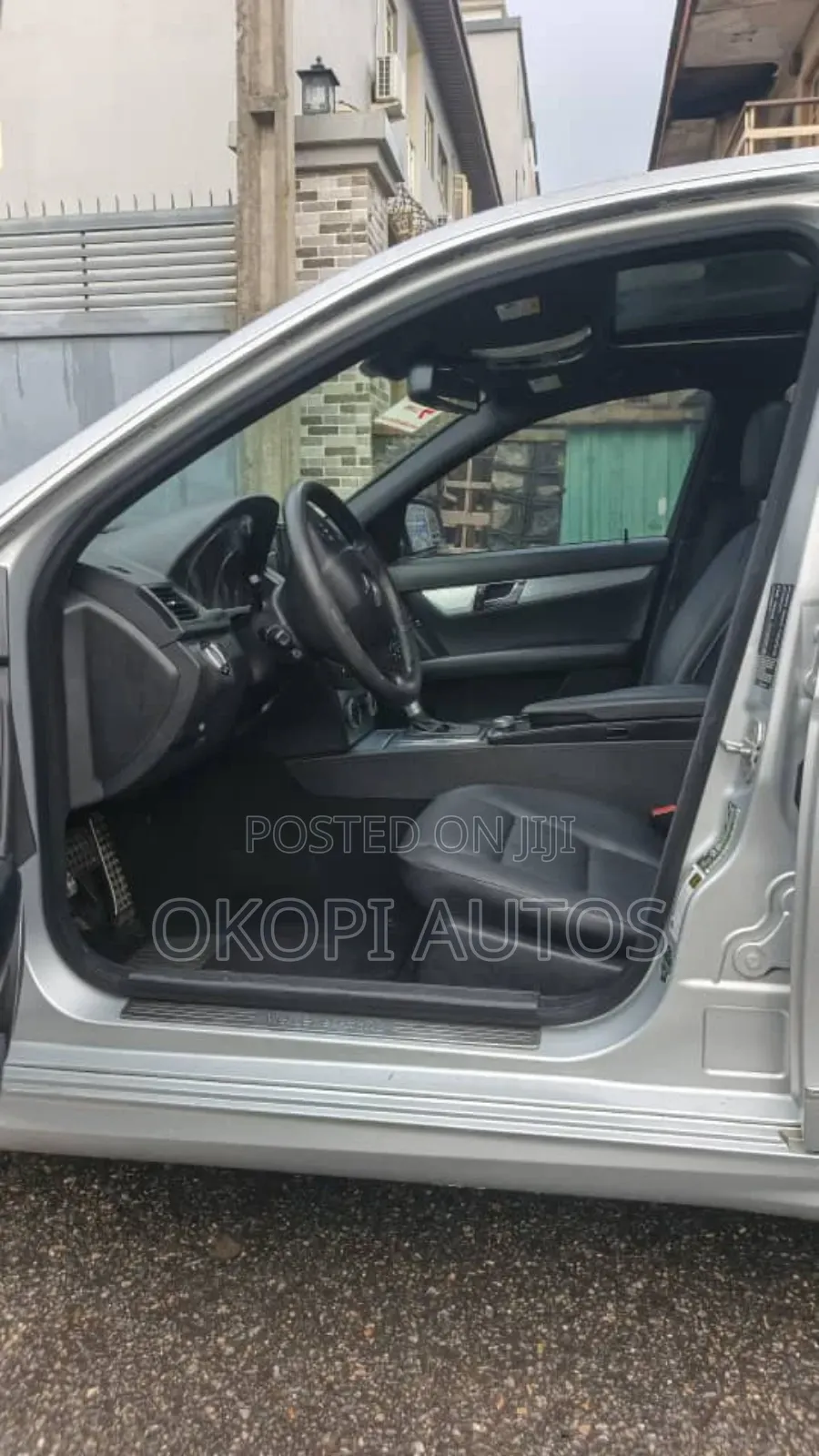 Mercedes-Benz C300 2010 Silver