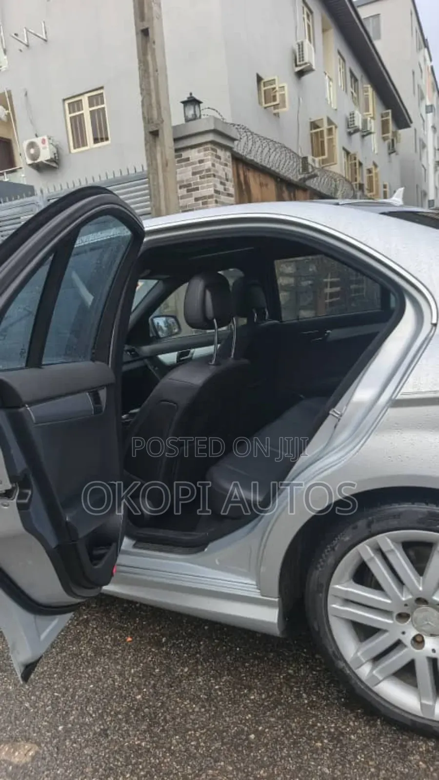 Mercedes-Benz C300 2010 Silver