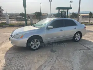 Honda Accord 2004 Silver