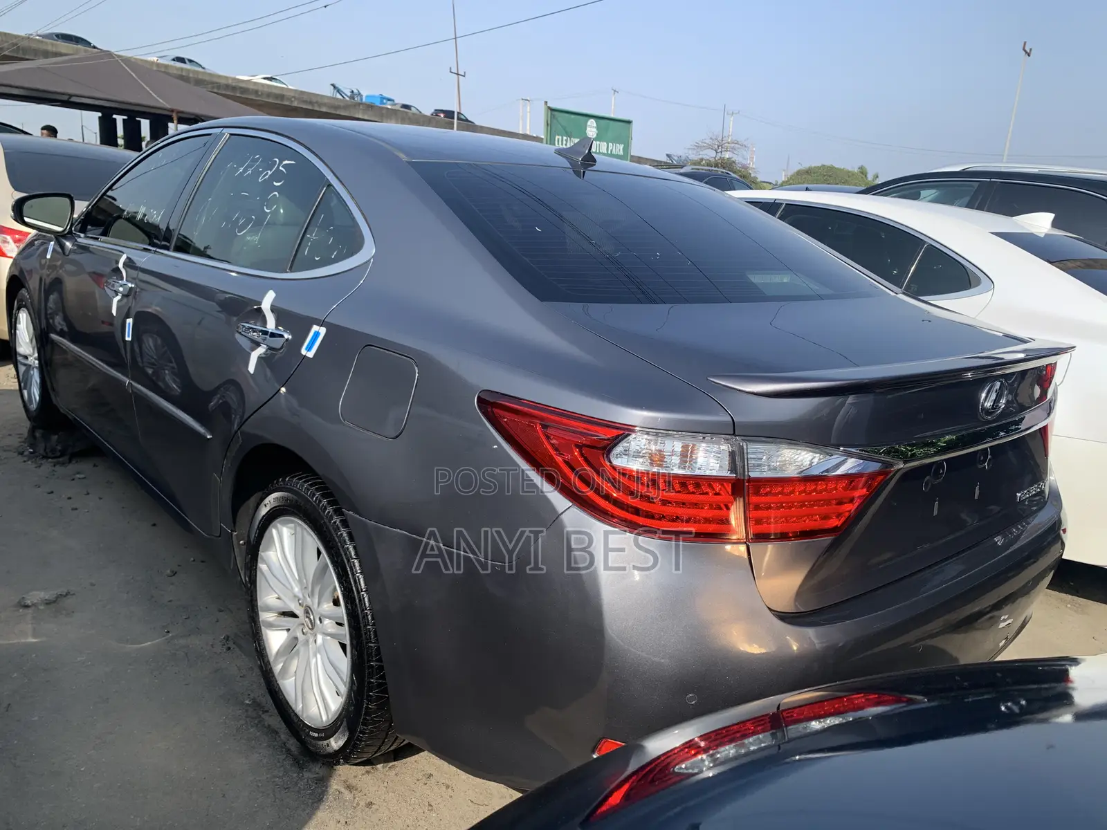 Lexus ES 2013 Gray
