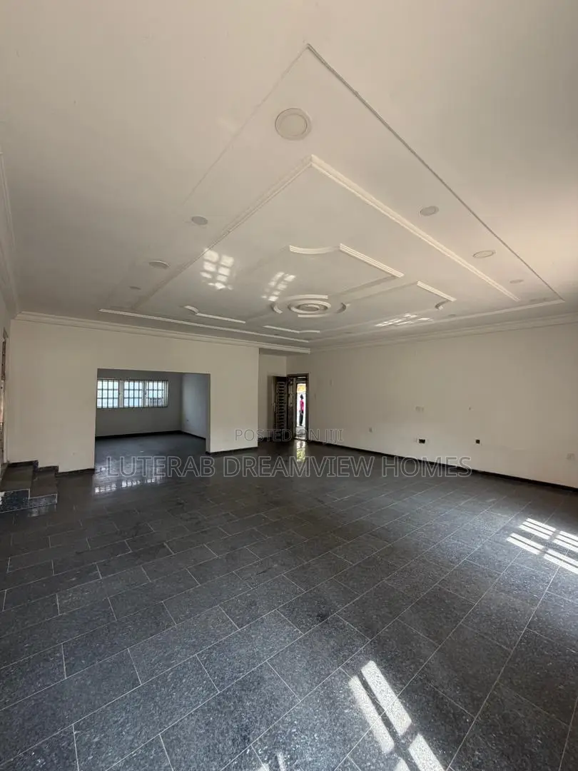 6bdrm Duplex in Maitama for rent