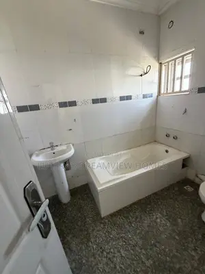 6bdrm Duplex in Maitama for rent