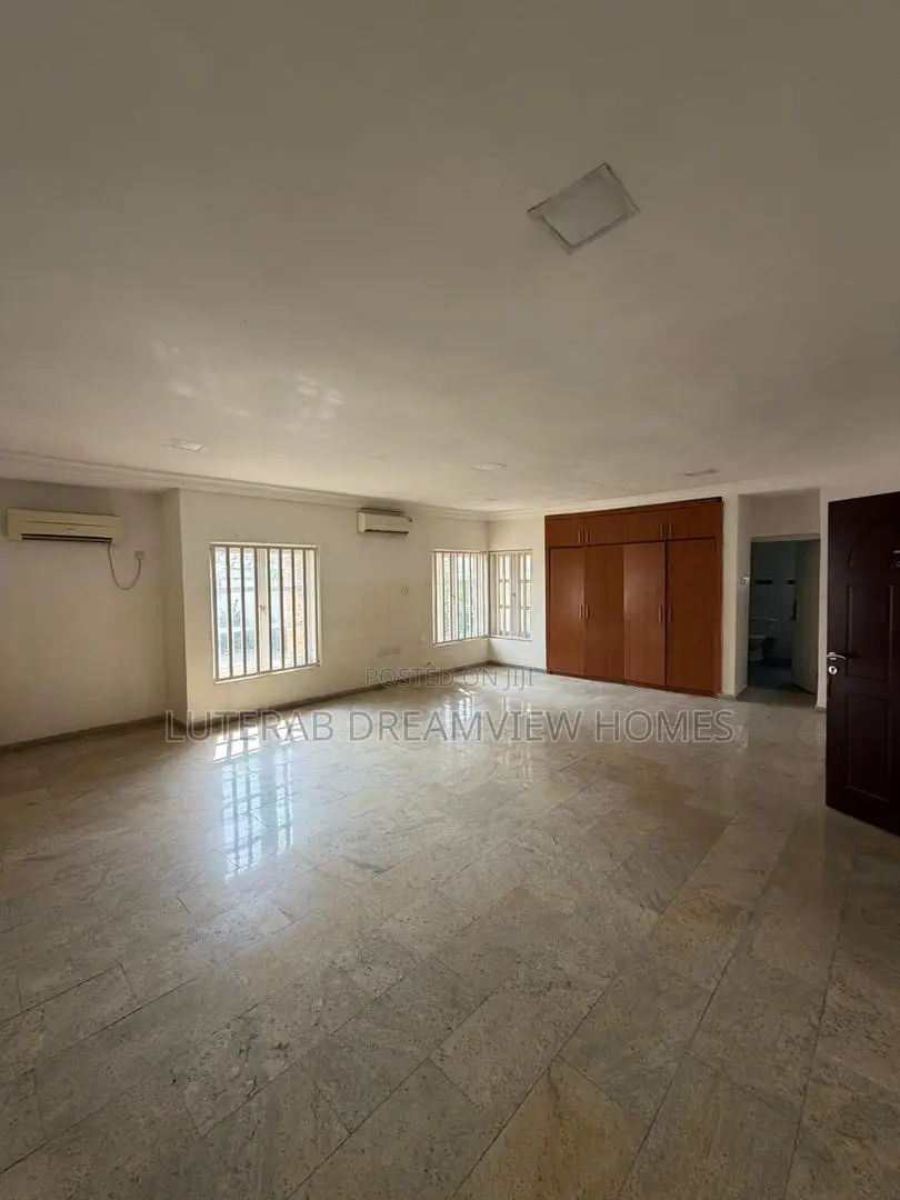 6bdrm Duplex in Maitama for rent