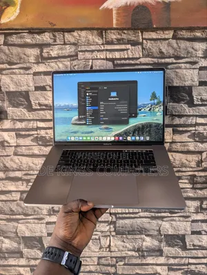 Laptop Apple MacBook Pro 2019 64GB Intel Core i9 SSD 1T