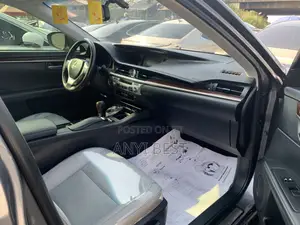 Lexus ES 2013 Gray