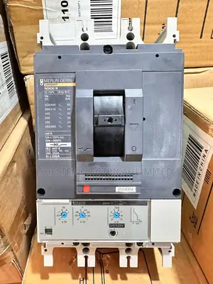 630amp 3pole Merlin Gerlin Circuit Breaker