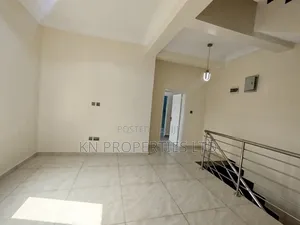 5bdrm Townhouse / Terrace in Gusape Main, Guzape District for rent