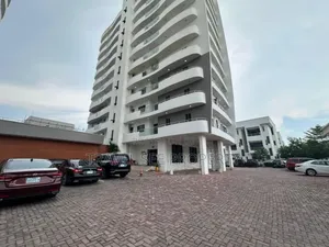 Furnished 2bdrm Block of Flats in Private Estate Lekki for rent