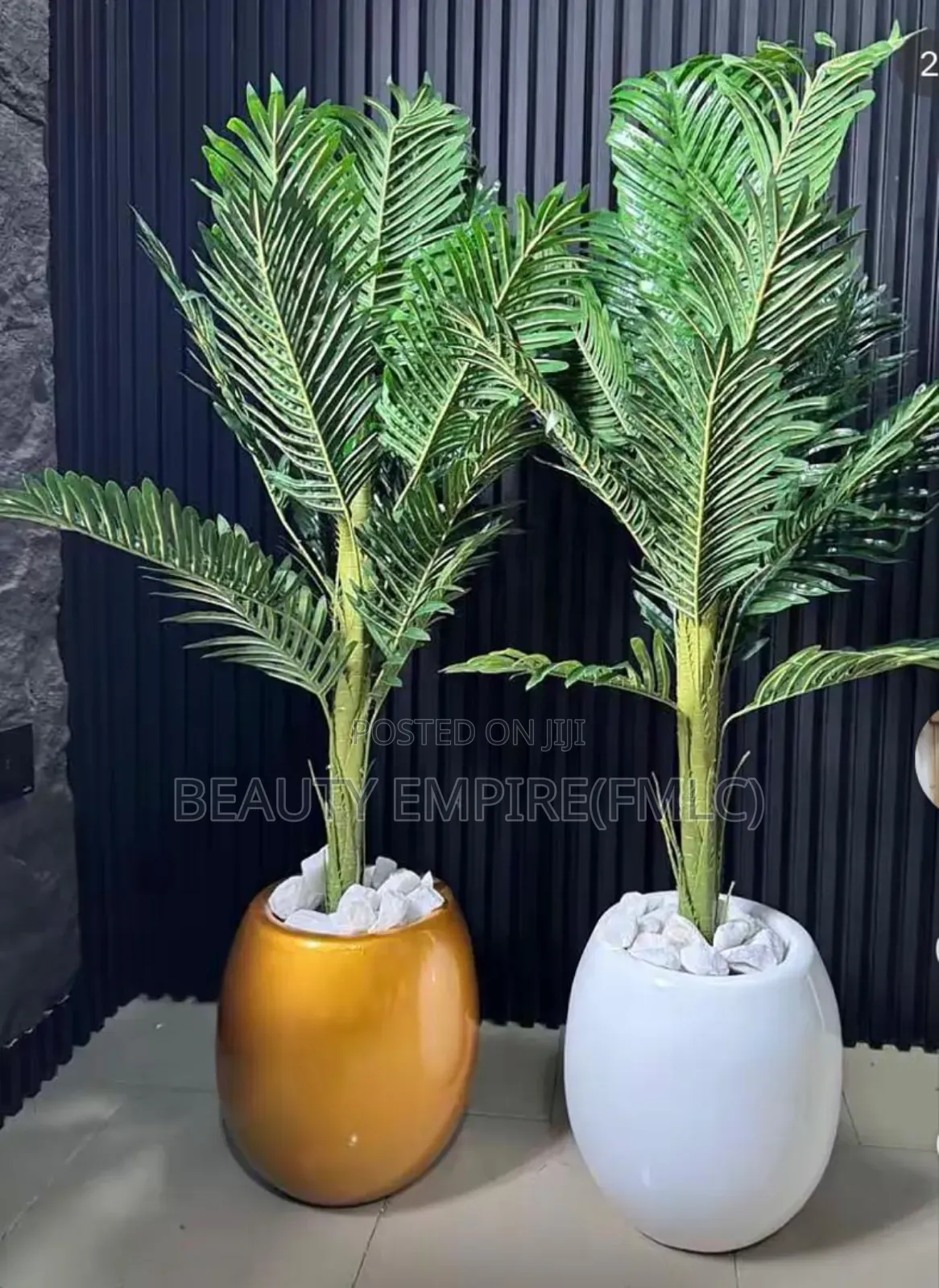 Luxury Artificial Ceramic Potted Flower With Stone