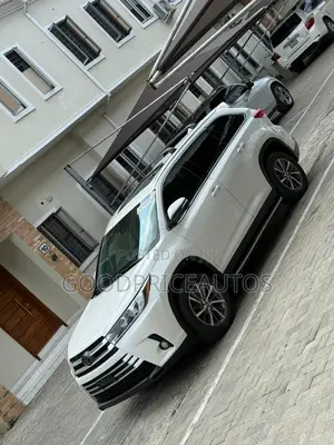 Toyota Highlander XLE 2019 White