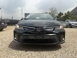 Toyota Corolla XLE 2021 Black