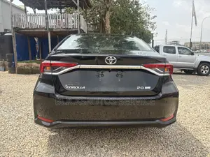 Toyota Corolla XLE 2021 Black