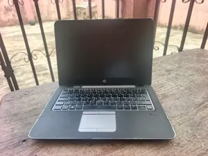 Laptop HP EliteBook 820 G3 4GB Intel Core I7 SSD 256GB