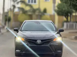 Toyota Camry SE FWD 2020 Black