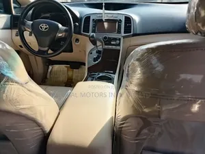 Toyota Venza AWD 2011 Burgundy