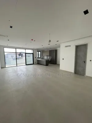 2bdrm Apartment in Lekki Phase 1 for sale