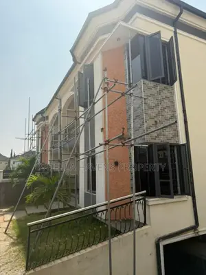 8bdrm Duplex in Wuye for sale