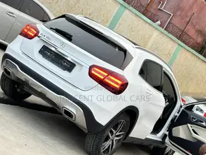 Mercedes-Benz GLA 250 2019 White