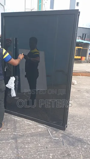 Pivot Door 5ft