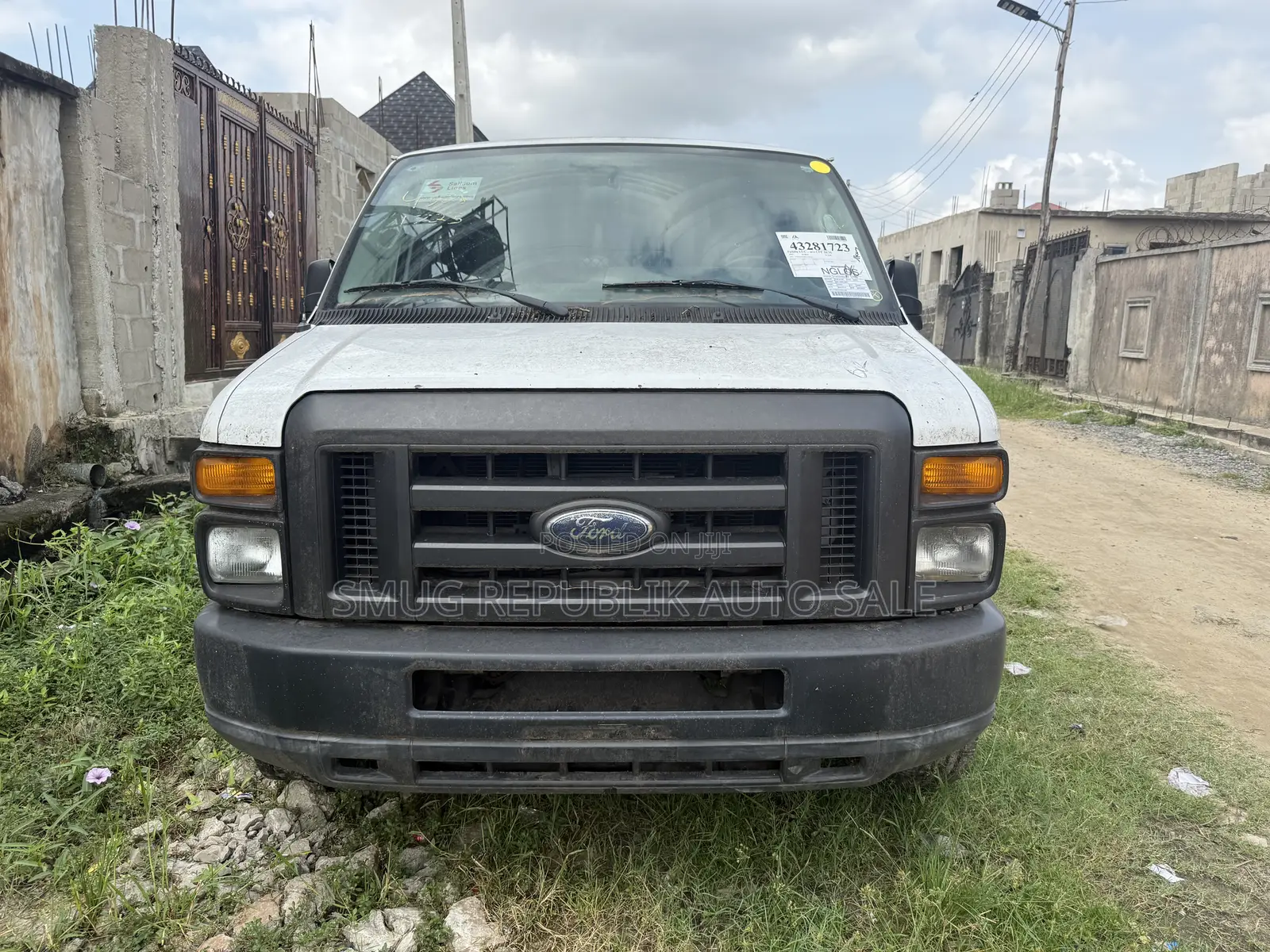 Ford E250 2011 White