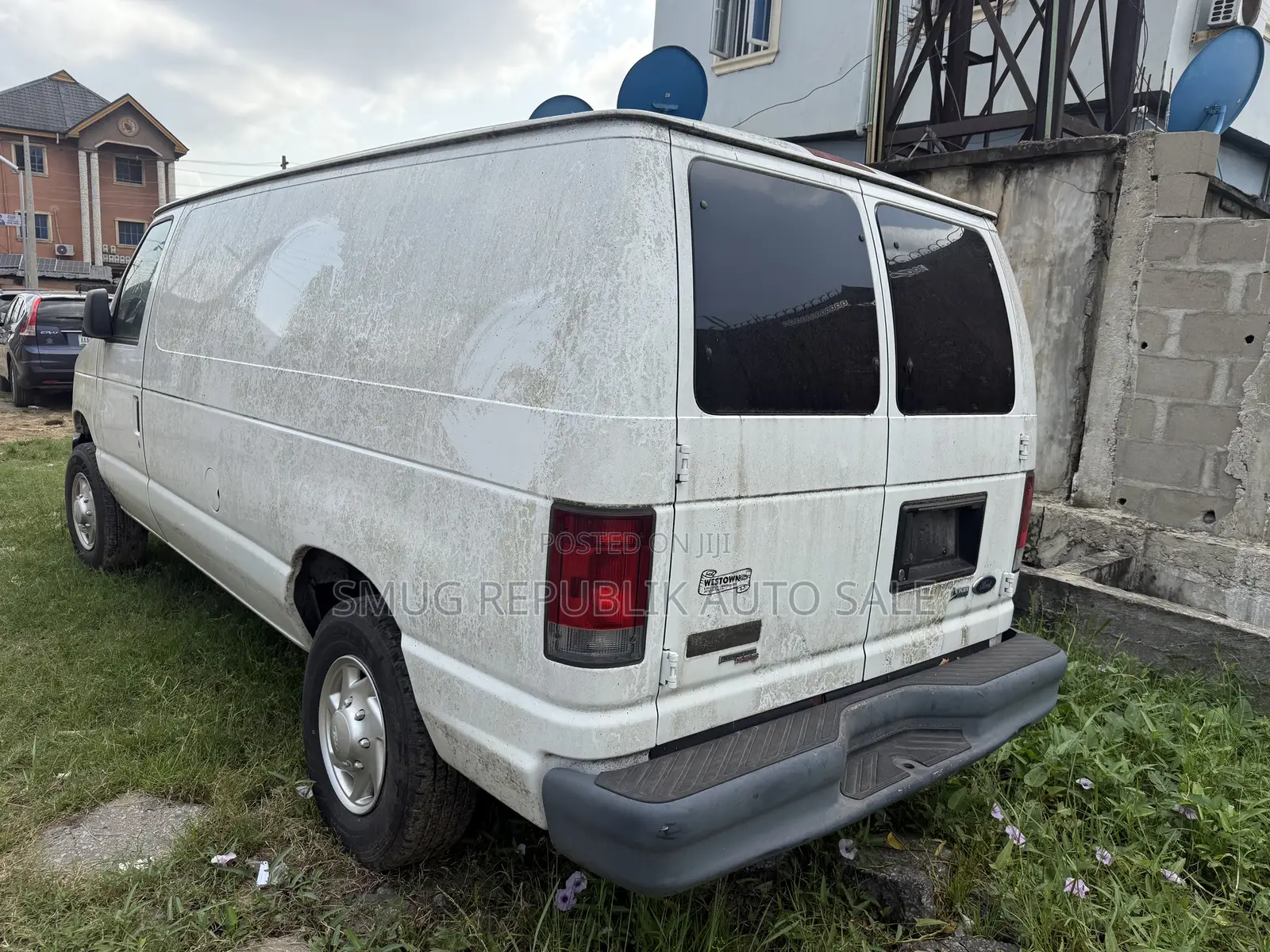 Ford E250 2011 White