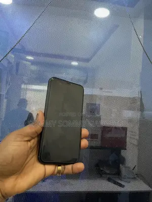 Apple iPhone XR 64 GB Black