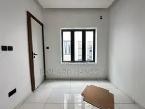 2bdrm Apartment in Ogombo for rent