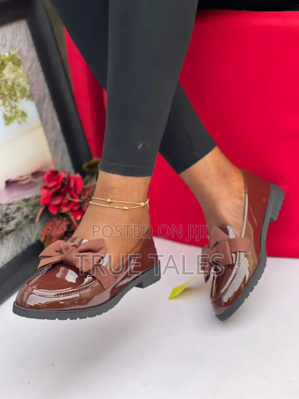 Women's Flat Office Shoe With Bow Design. Sizes 38-43.#Or #Chim.
